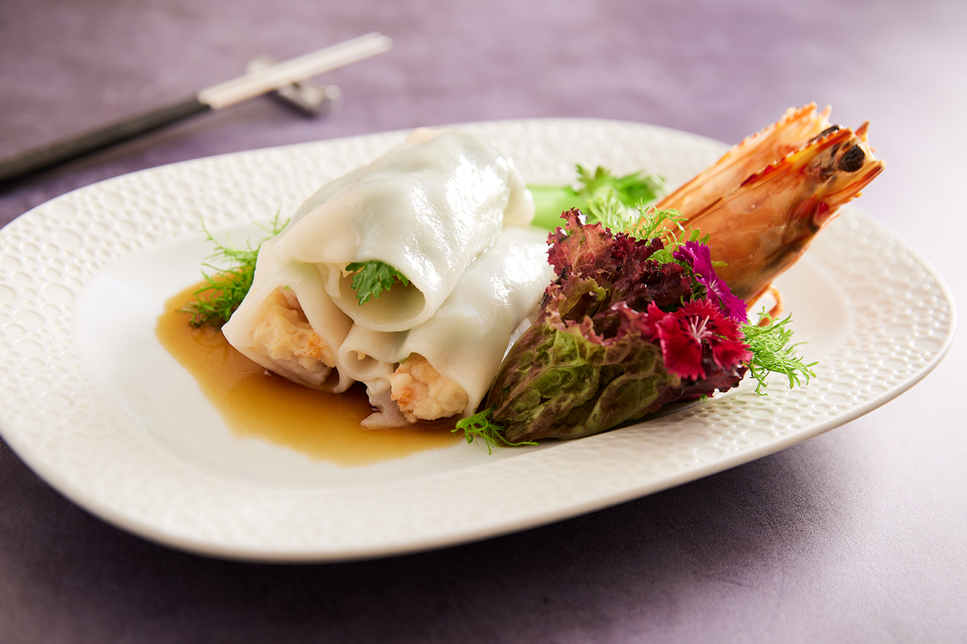 Clear Rice Roll with Cilantro and Prawn