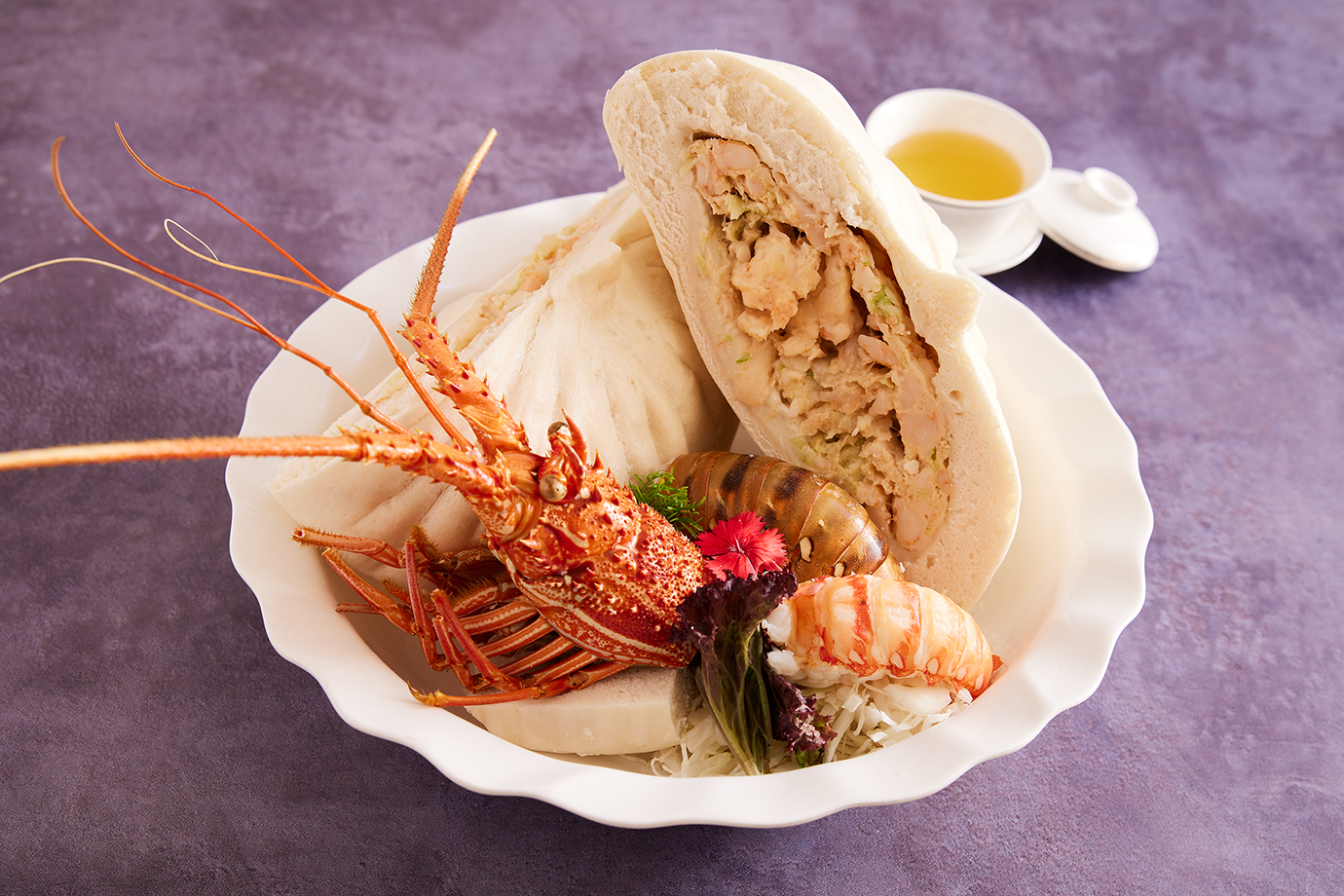 Signature Giant Lobster Bun